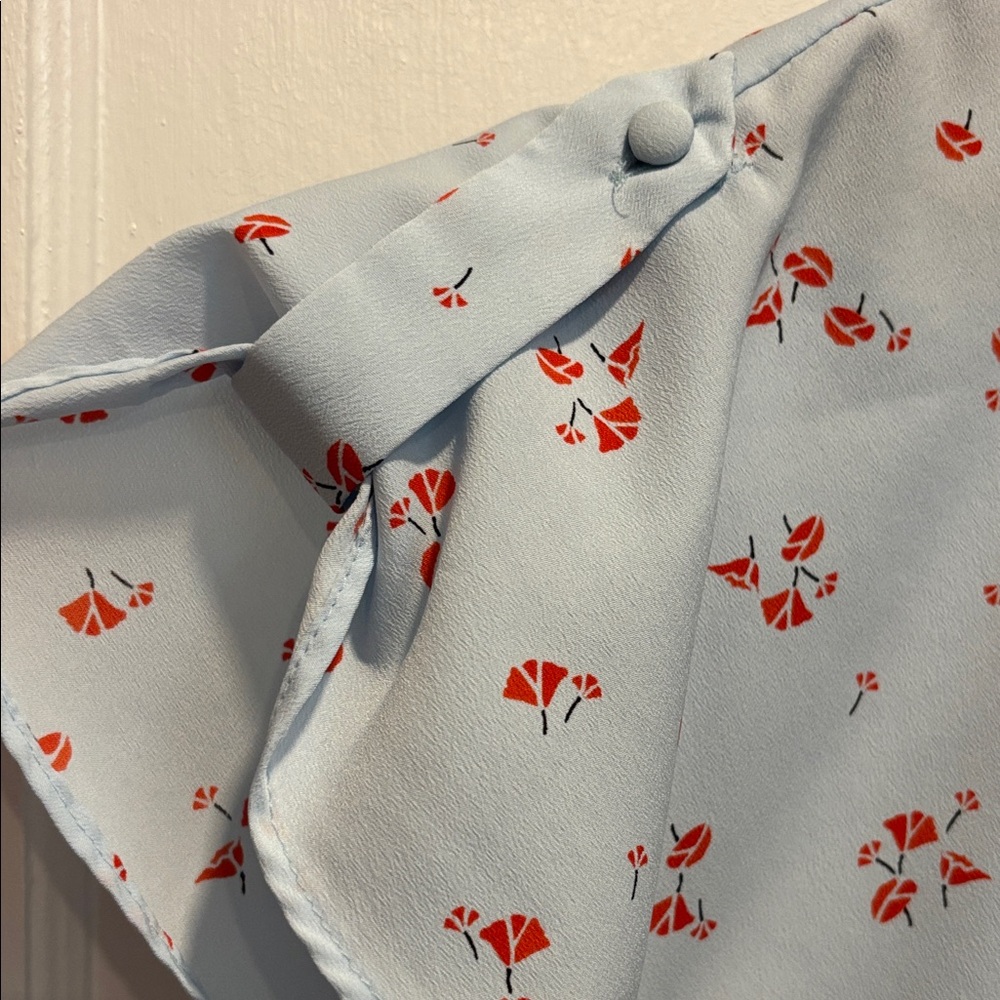 Ann Taylor Light Blue Floral Button-Up Blouse - Picture 4 of 4